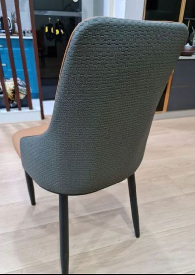 Dining Table with 4 chairs รูปที่ 5