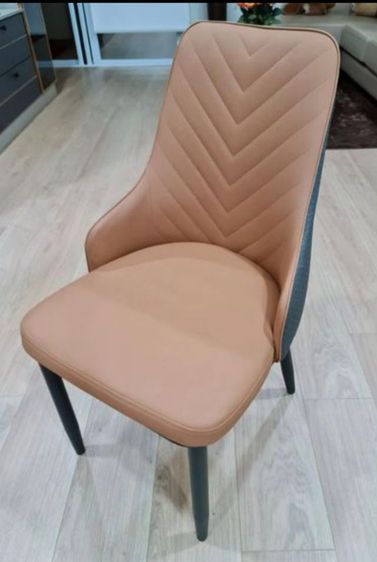 Dining Table with 4 chairs รูปที่ 4