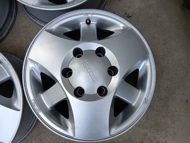 ล้อเดิม Isuzu  Rodeo4×4 ขอบ15 รูปที่ 5