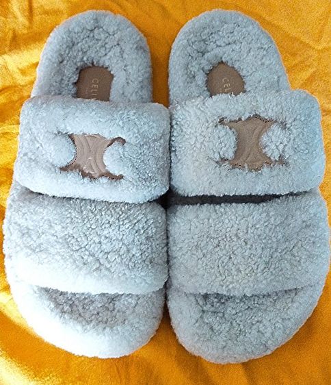 รองเท้าแตะ CELINE 