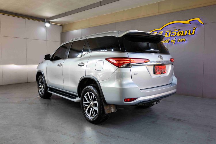 Toyota Fortuner 2019 2.8 V Utility-car ดีเซล ไม่ติดแก๊ส เกียร์อัตโนมัติ เทา รูปที่ 4