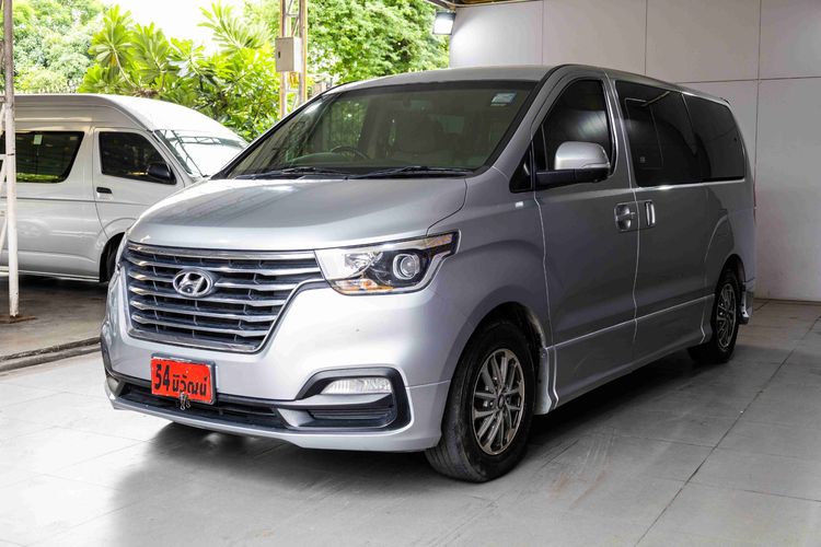 Hyundai H-1  2019 2.5 Deluxe Utility-car ดีเซล ไม่ติดแก๊ส เกียร์อัตโนมัติ เทา รูปที่ 3