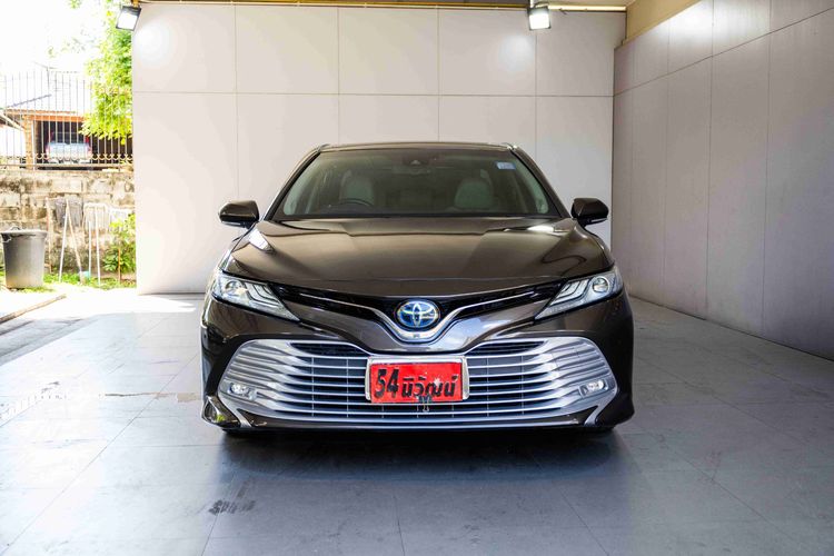 Toyota Camry 2019 2.5 HV Premium Sedan ไฮบริด ไม่ติดแก๊ส เกียร์อัตโนมัติ น้ำตาล รูปที่ 2
