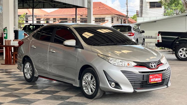 Toyota Yaris ATIV 2020 1.2 E Sedan เบนซิน ไม่ติดแก๊ส เกียร์อัตโนมัติ บรอนซ์เงิน รูปที่ 3