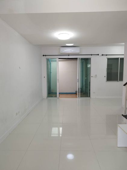 Pruksa มีบางส่วน ให้เช่าทาวน์เฮ้าส์ หมู่บ้านเดอะคอนเนค แบริ่ง สเตชั่น (สุขุมวิท 107) รูปที่ 4