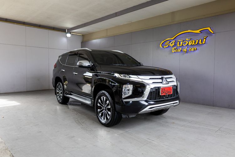 รถ Mitsubishi Pajero Sport 2.4 GT Plus สี ดำ