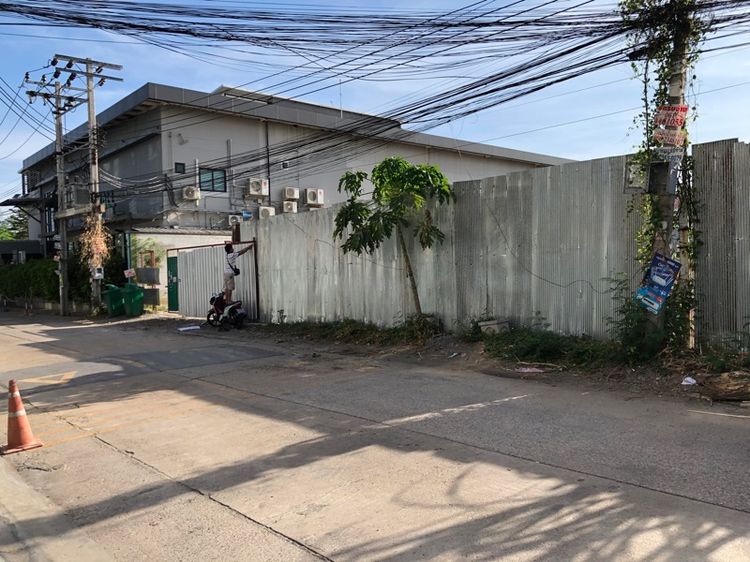 ไม่ใช่ ขายที่ดินแปลงสวยถมแล้ว 326 ว้า ลาดพร้าว 130 รูปที่ 3