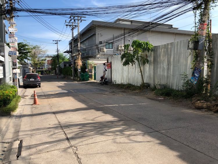 ไม่ใช่ ขายที่ดินแปลงสวยถมแล้ว 326 ว้า ลาดพร้าว 130 รูปที่ 4