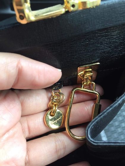 กระเป๋าFerragamo รูปที่ 9