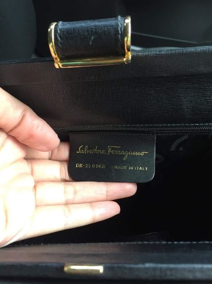 กระเป๋าFerragamo รูปที่ 11
