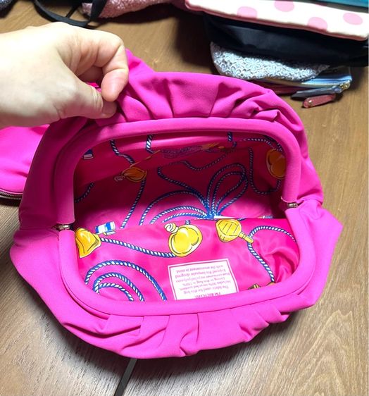 กระเป๋าใส่เครื่องสำอาง รูปที่ 2