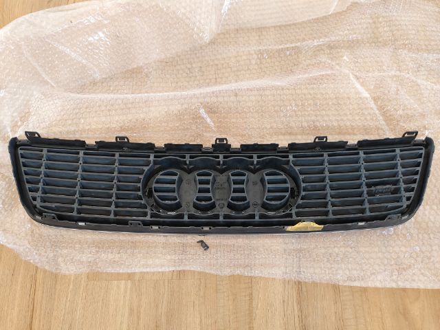 กระจังหน้า Audi S3 8L ปี 2000-2002 พร้อมโลโก้ S3 ปีสุดท้าย ของแท้ สภาพสวยๆ ประมูลมาไม่เคยใช้งาน และไฟเลี้ยวข้างแก้มบังโคลนหน้า สีขาว ของแท้ รูปที่ 7