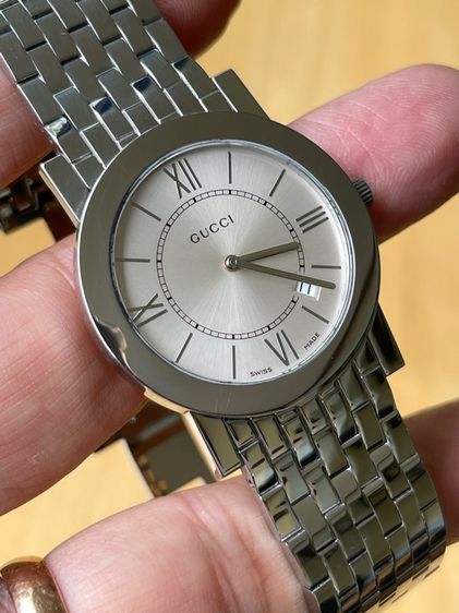 GUCCI 5200M Quartz Men's Watch Silver Dial Analog Stainless Steel  รูปที่ 11