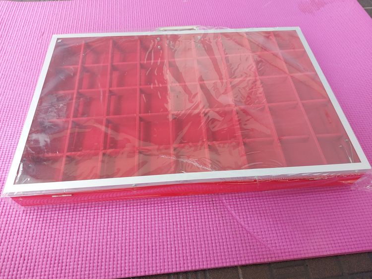 กล่องใส่พระมีหูหิ้ว มี 45 ช่อง ขนาด 12 x 18 นิ้ว  รูปที่ 5