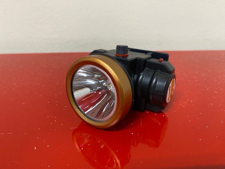 เก้าอี้แค้มป์ ไฟฉายคาดหัว