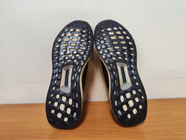Adidas Ultra Boost 2.0 Gold 42.0 26.5 แท้ มือสอง รูปที่ 9