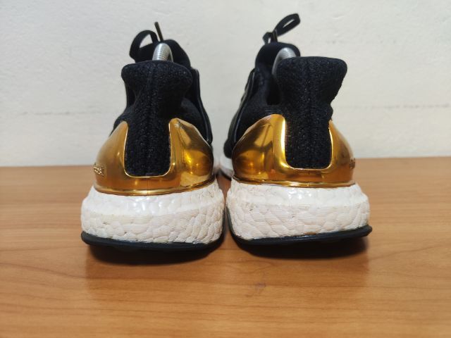 Adidas Ultra Boost 2.0 Gold 42.0 26.5 แท้ มือสอง รูปที่ 8
