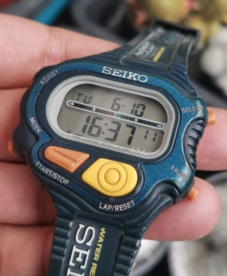 นาฬิกา Vintage Seiko Digital S640-4000 พร้อมสายเดิม หายากสุดๆ ราคาแบ่งปันครับ รูปที่ 3