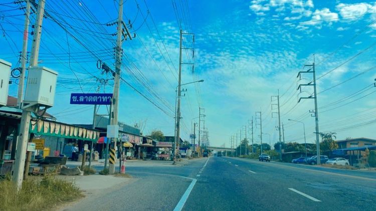 ขายที่ดิน 60 ตารางวา จังหวัด ฉะเชิงเทรา เภอ บ้านโพธิ์ ตำบล ดอนทราย ราคา 600000 บาท สนใจ ติด 0655490817 รูปที่ 3