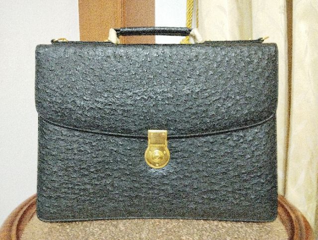 กระเป๋าถือสะพายหนังนกกระจอกเทศแท้ใหม่ รูปที่ 2