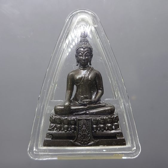 พระพุทธรูปคุ้มเกล้าฯ ภปร. เนื้อนวะโลหะรมดำ ใต้ร่มพระบารมี คุ้มเกล้าฯ 60 ปี โรงพยาบาลภูมิพลฯ ปี2552 พร้อมตลับเดิม รูปที่ 3