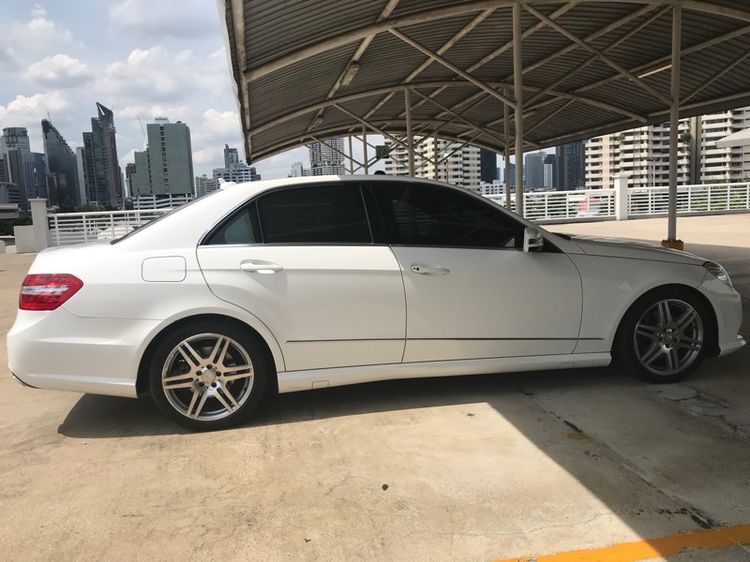 Mercedes-Benz E-Class 2013 E250 Sedan เบนซิน ไม่ติดแก๊ส เกียร์อัตโนมัติ ขาว รูปที่ 2