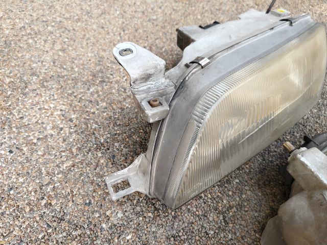 ไฟหน้า Toyota Corolla ae,ee 100,101 3ห่วง แท้ทุกดวง มีตำหนินิดๆหน่อยๆ เหมา3ดวงราคาถูก รูปที่ 9