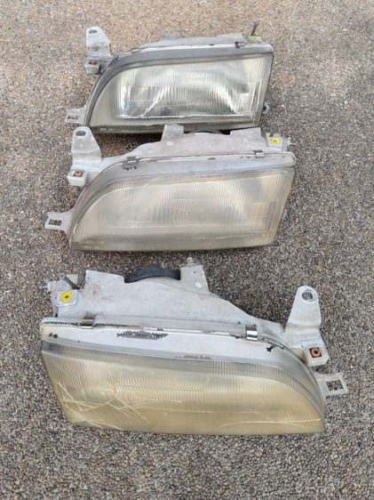 ไฟหน้า Toyota Corolla ae,ee 100,101 3ห่วง แท้ทุกดวง มีตำหนินิดๆหน่อยๆ เหมา3ดวงราคาถูก