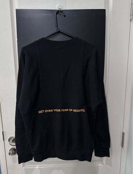 เสื้อสเว็ตเตอร์สีดำ แบรนด์ Nike Air รูปที่ 2