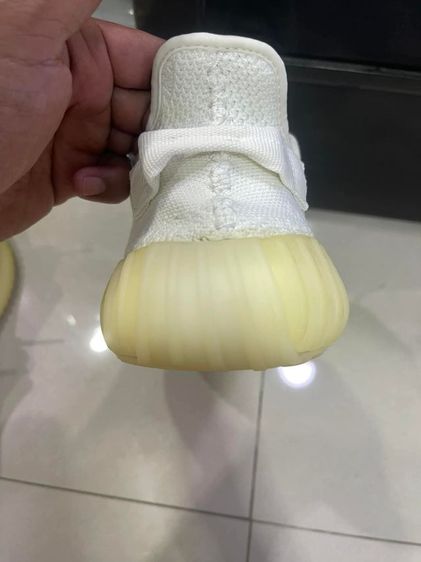 Adidas Yeezy Boost 350v2 Triple White
Size 9.5us 9uk 43.5eur 27.5cm รูปที่ 5