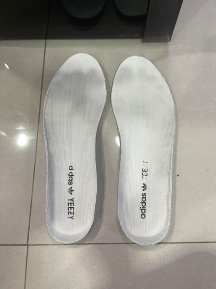 Adidas Yeezy Boost 350v2 Triple White
Size 9.5us 9uk 43.5eur 27.5cm รูปที่ 8
