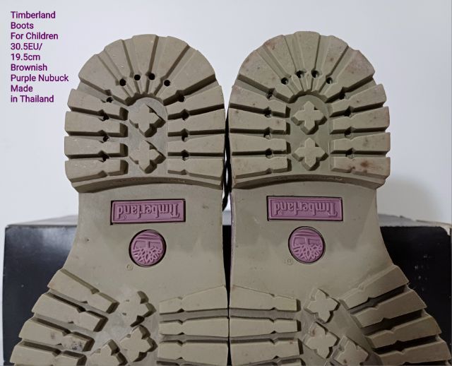 Timberland Boots For Children 30.5EU(19.5cm) ของแท้ มือ 1 ไม่ผ่านการใช้งานมาก่อน, รองเท้า Timberland หนังแท้ เย็บขอบพื้นเพิ่มให้ทนทานมากขึ้น รูปที่ 11