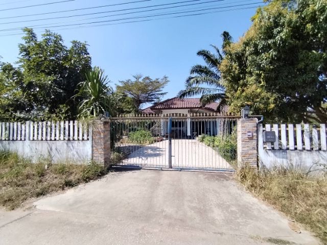 ตกแต่งครบ ลดสุดๆ 2.59 ล้าน ขายบ้านหลังใหญ่ เมืองหนองบัวลำภู 683 ตรว.