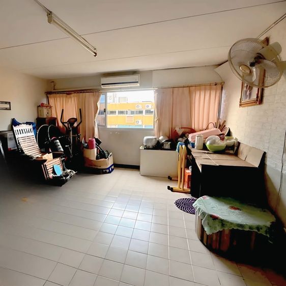 ไม่อนุญาต มีบางส่วน ขายด่วน ป๊อปปูล่าคอนโด T4 ห้องคู่ ขนาดใหญ่ 76.78 ตรม. แค่ 1.1 ล้านเท่านั้น รูปที่ 3