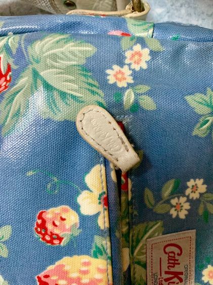 กระเป๋าสะพาย Cath Kidston รูปที่ 3