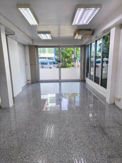 ออฟฟิศให้เช่าชั้น1, รูปที่ 2