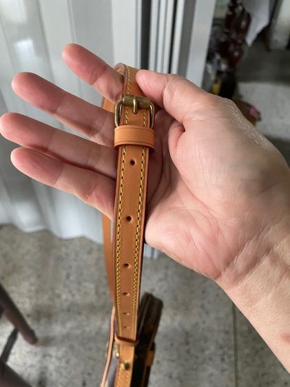 LOUIS VUITTON DANUBE CROSSBODY BAG  รูปที่ 13