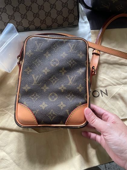 LOUIS VUITTON DANUBE CROSSBODY BAG  รูปที่ 5