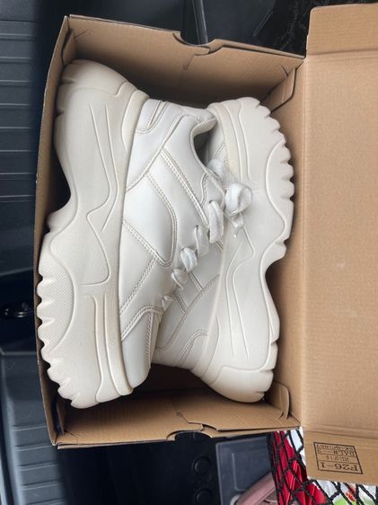 JELLY BUNNY OLLIE SNEAKER มือสอง รองเท้าผ้าใบส้นตึก