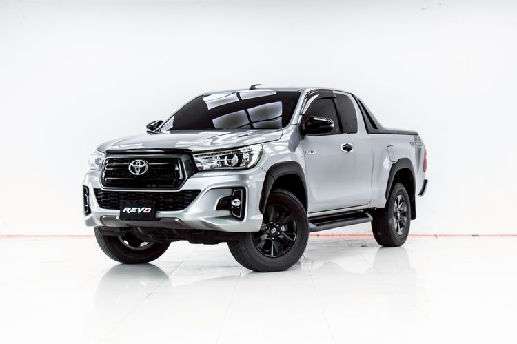 รถ Toyota Hilux Revo 2.4 Prerunner G Rocco สี เทา