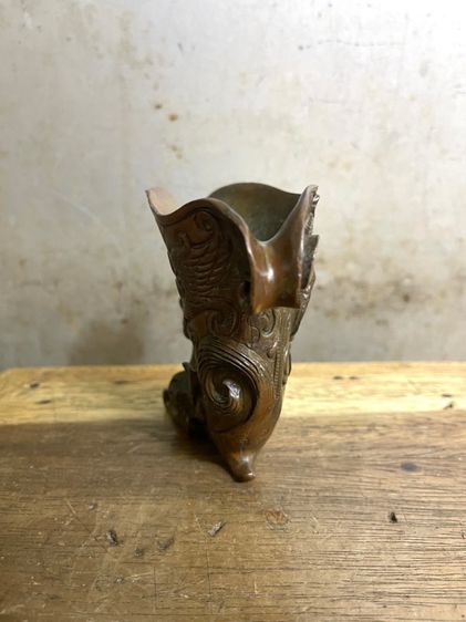 จอกสามขา ทองเหลืองสะสม รูปที่ 6