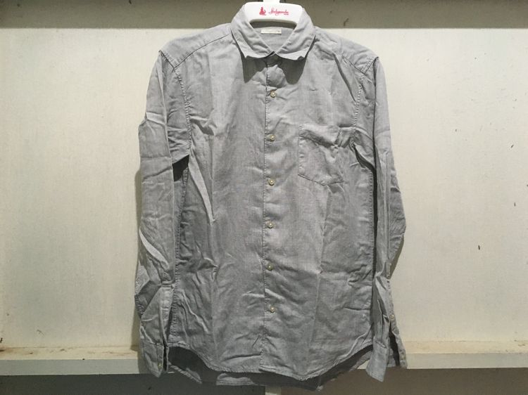 เสื้อเชิ้ตแขนยาว แบรนด์ GU สีเทา