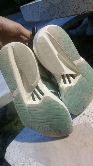 รองเท้าวิ่ง Adidas  รูปที่ 8