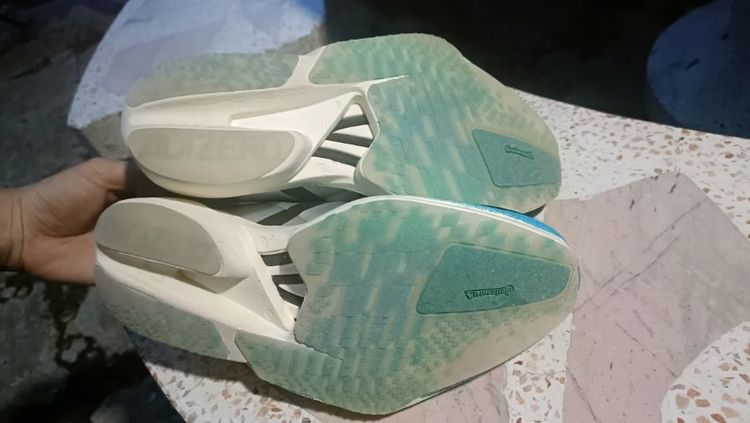 รองเท้าวิ่ง Adidas  รูปที่ 9