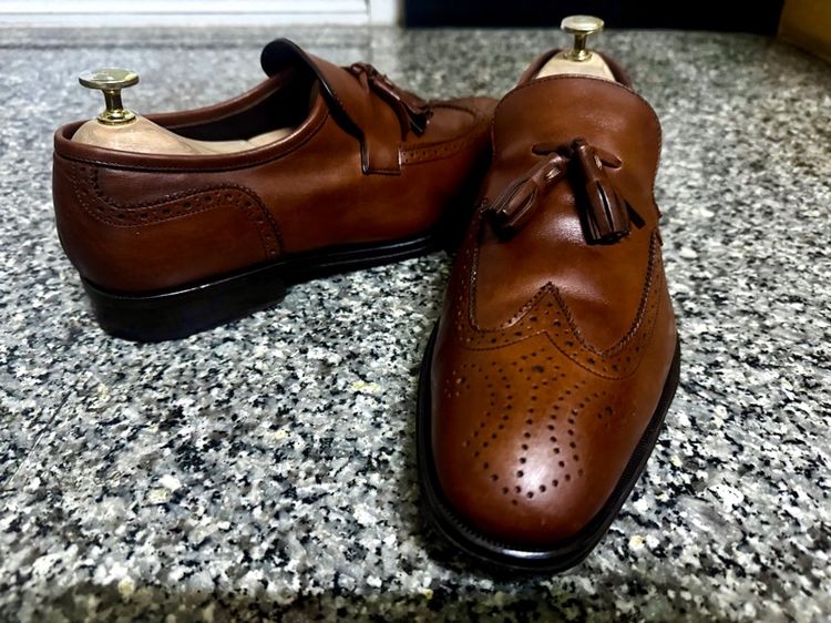 Salvatore Ferragamo Tassel Loafers  เบอร์41