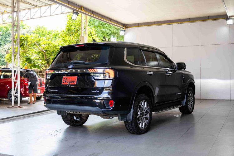 Ford Everest 2022 2.0 Bi-Turbo Titanium+ 4WD Utility-car ดีเซล ไม่ติดแก๊ส เกียร์อัตโนมัติ ดำ รูปที่ 4