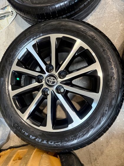 ล้อ Toyota แท้ ขอบ 16 พร้อมยาง สภาพสวย รูปที่ 3