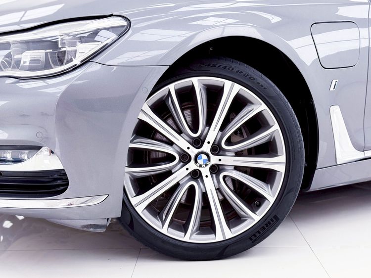 BMW Series 7 2018 740Le Sedan ปลั๊กอินไฮบริด (PHEV) ไม่ติดแก๊ส เกียร์อัตโนมัติ เทา รูปที่ 4