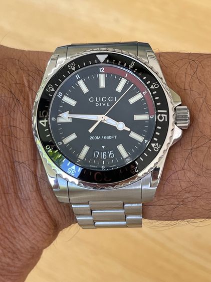 GUCCI Dive 45 mm Stainless Steel Black Dial Men’s 's Quartz Watch YA136302 รูปที่ 14