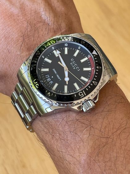 GUCCI Dive 45 mm Stainless Steel Black Dial Men’s 's Quartz Watch YA136302 รูปที่ 15